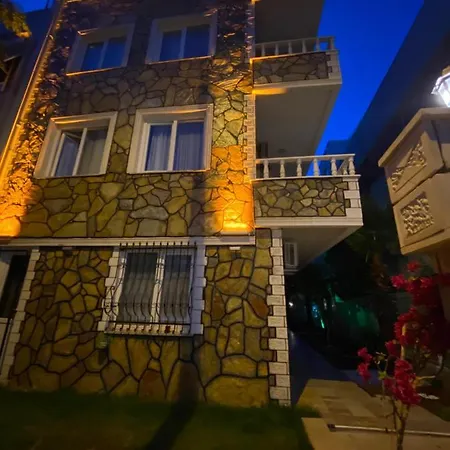 Pomruj Suites Lara With Jacuzzi Apartment *