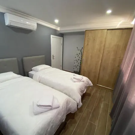 Apartment Pomruj Suites Lara With Jacuzzi
