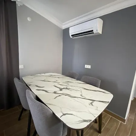 Pomruj Suites Lara With Jacuzzi *